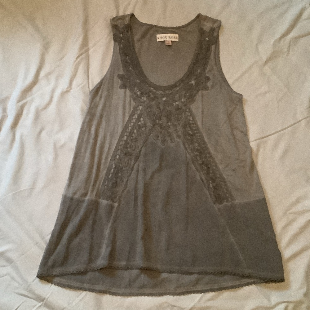 Knox Rose Gray Embroidered Sleeveless Camisole